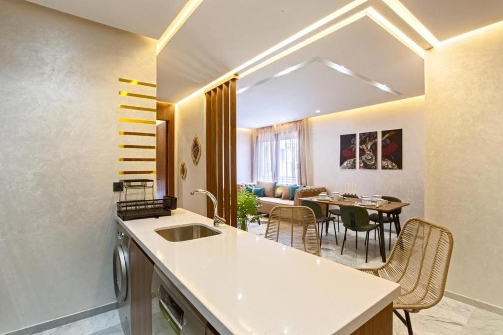 Luxury Apartment In Center Of Marrakech City マラケシュ エクステリア 写真